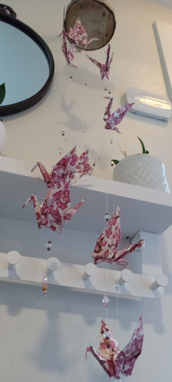 Mobile en origami (oiseaux roses)