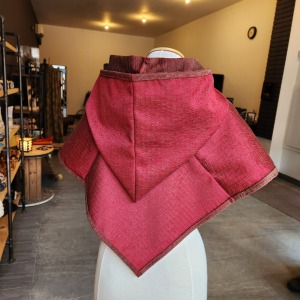 Hood red fishbone