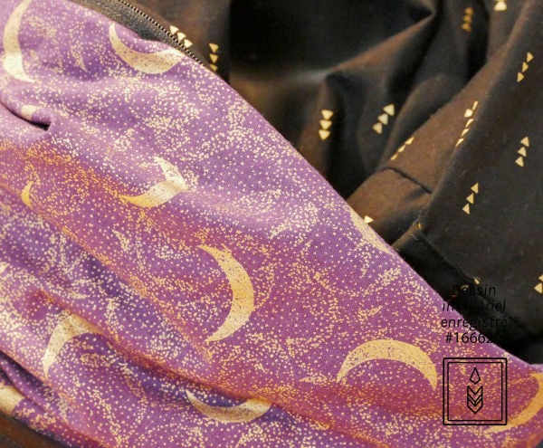 Foulard infini en coton noir aux motifs de flèches dorées – Image 5