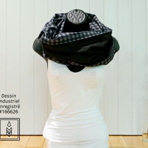 Foulard en 100% coton carreauté gris et noir