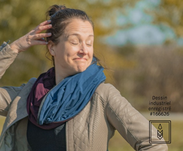Foulard infini bleu foncé en coton biologique