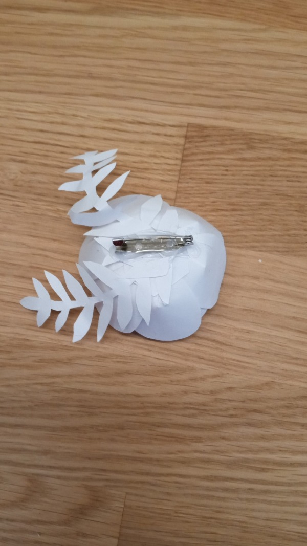 Boutonnière - Fleur en papier