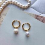 Boucles d'oreilles en acier inoxydable et perles d'eau douce – Image 3