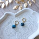 Boucles d'oreilles oeil de chat bleues – Image 2