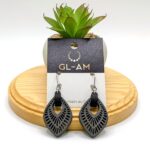 Boucles d'oreilles pendantes - bois et cuir - feuille (GL-AM 23-02-23) – Image 7