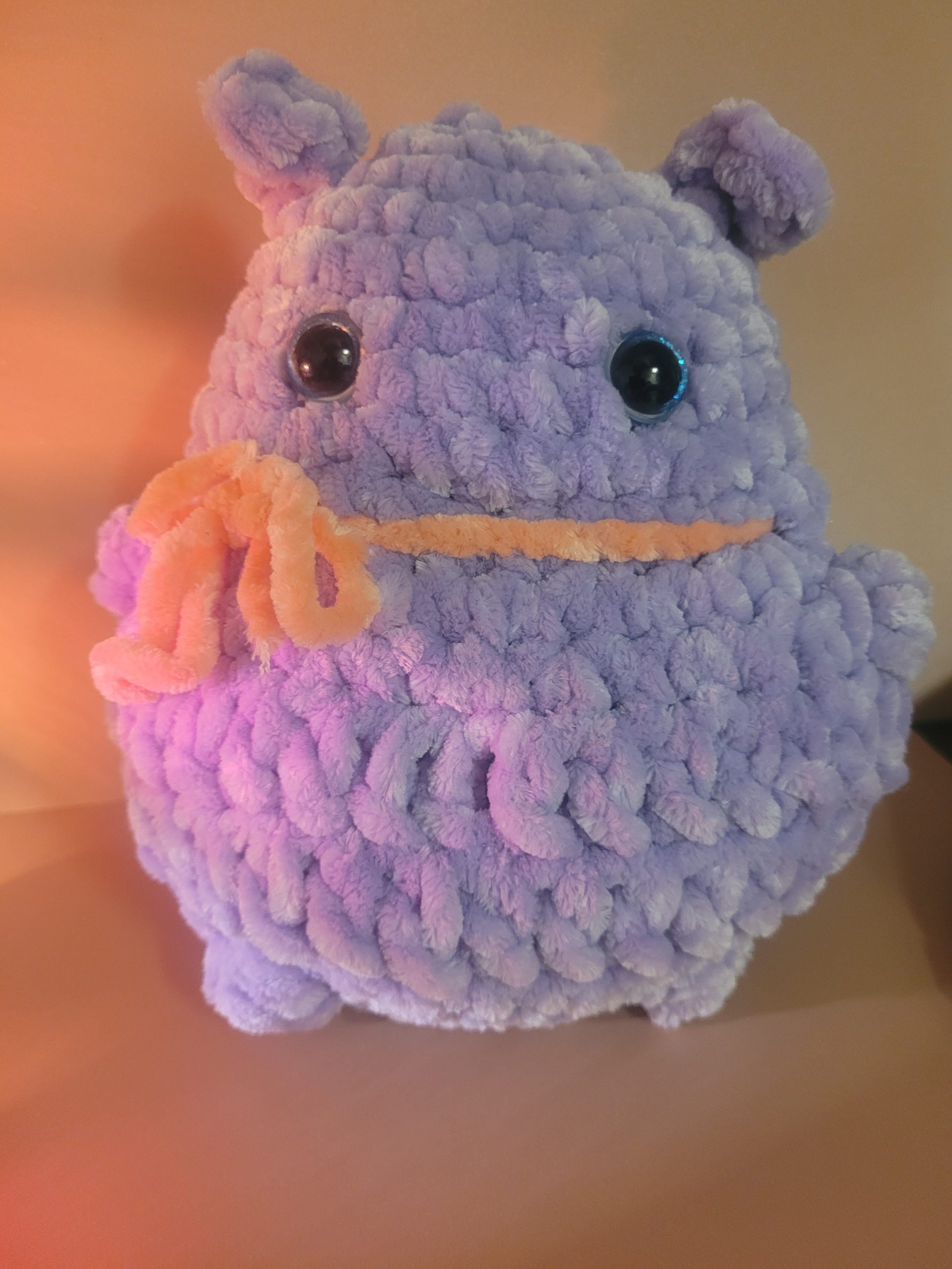 monstre mauve