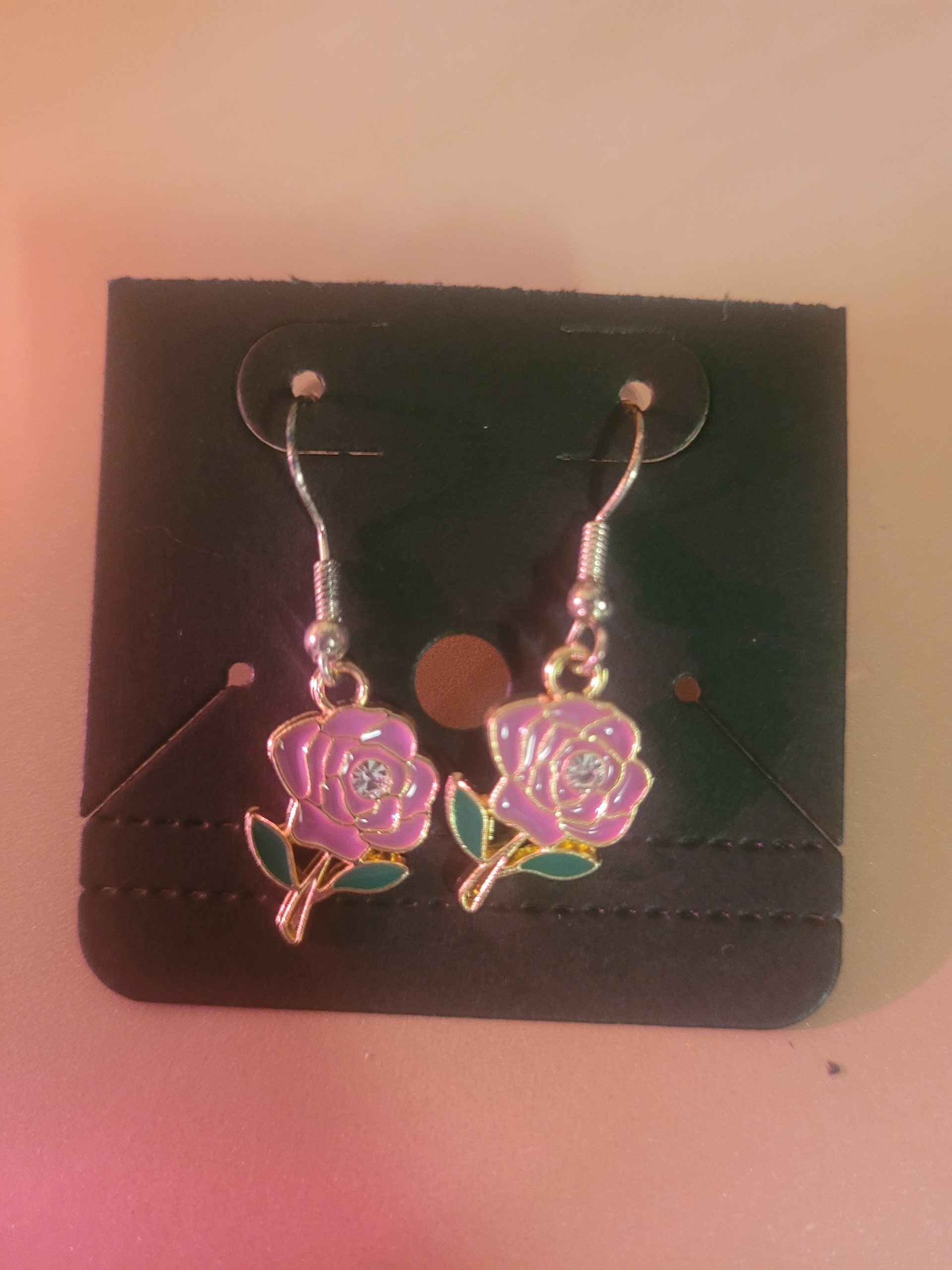 boucle d'oreille rose rose