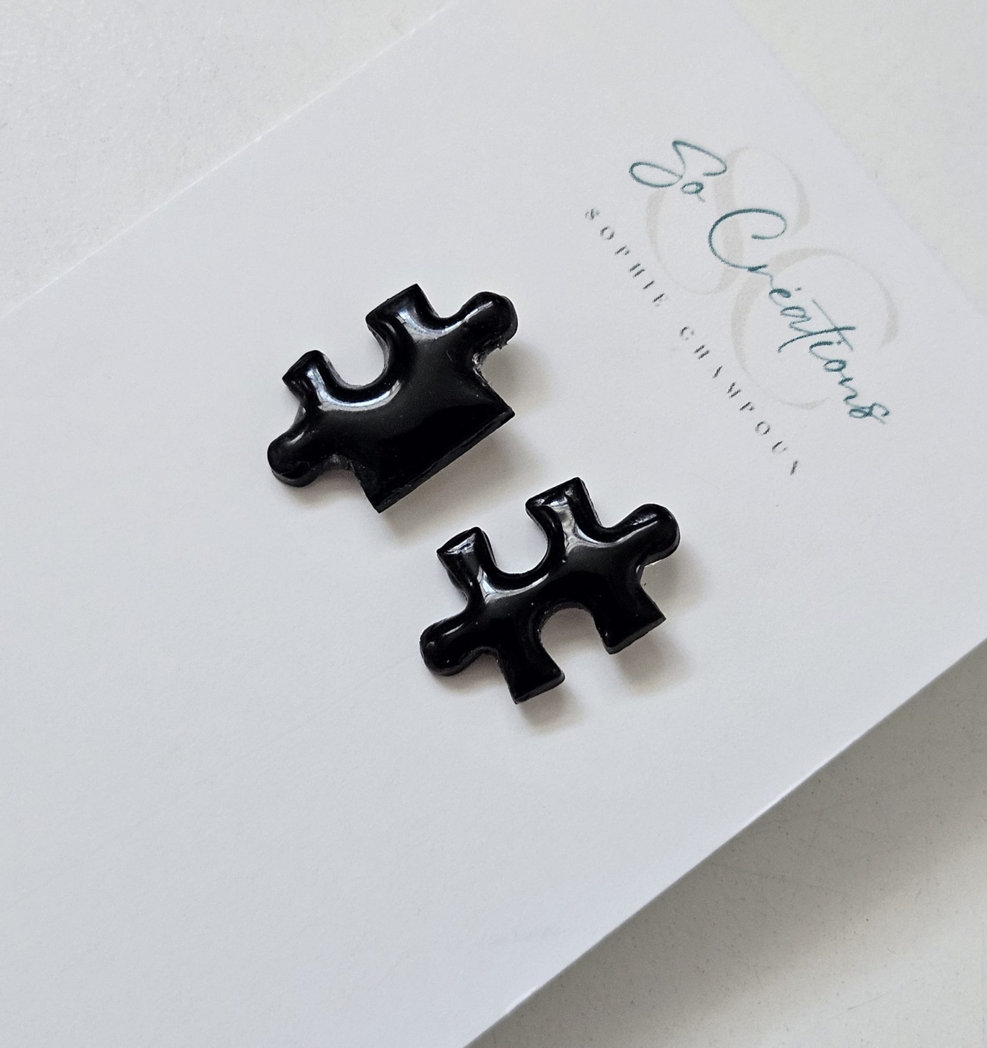 Boucles d'oreilles puzzle noires