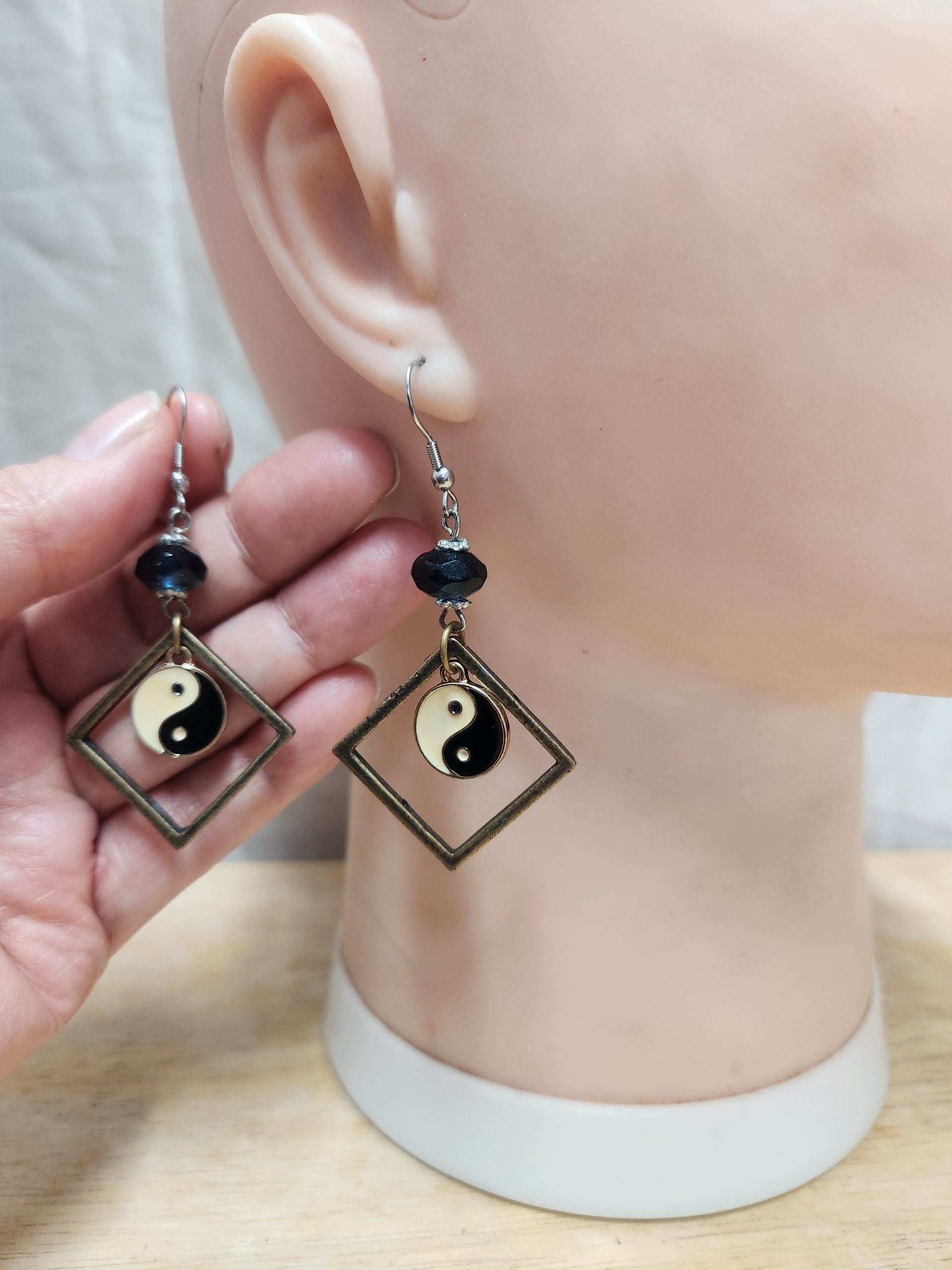 boucles d'oreille recyclées losange yin yang