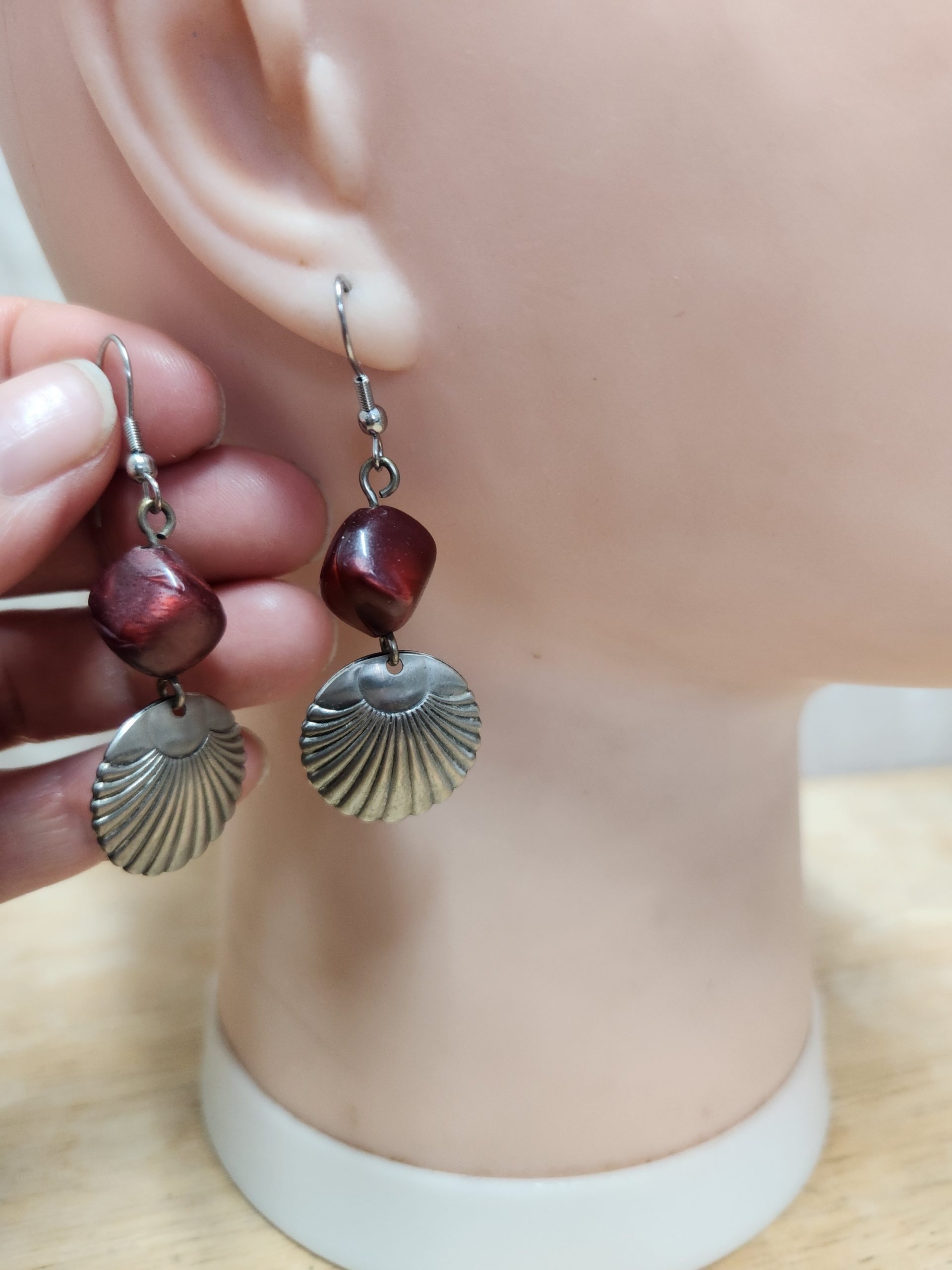 boucles oreille recyclées coquillage argent et bille bourgogne