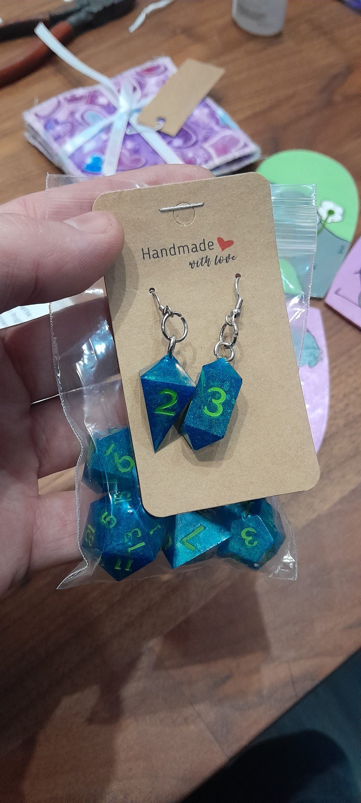 Duo set de dé et bouclie d oreille