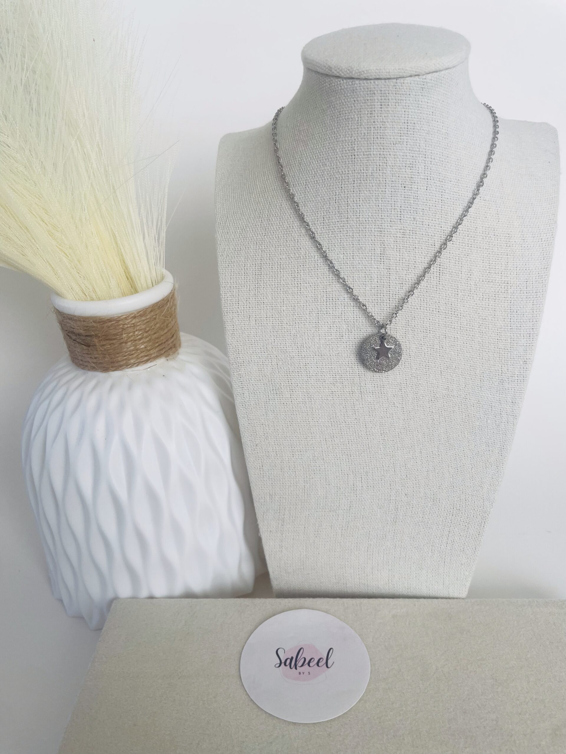 Collier étoile pailletée