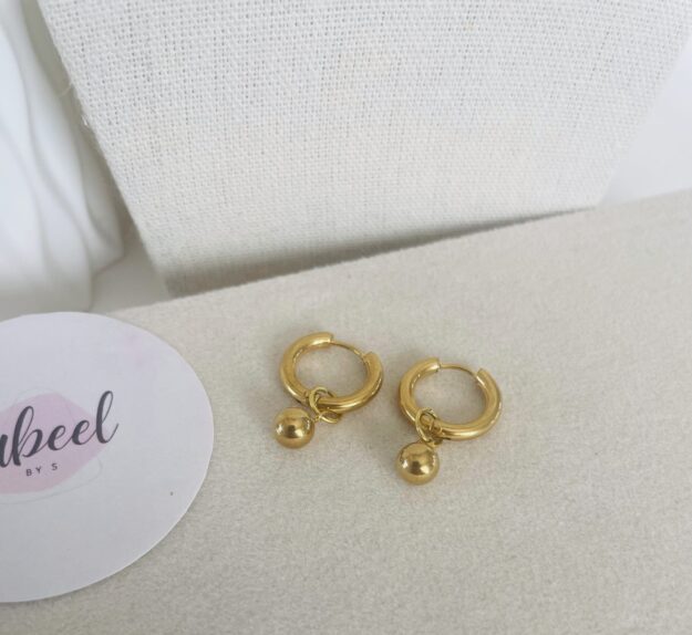 Boucles d'oreilles boule dorée
