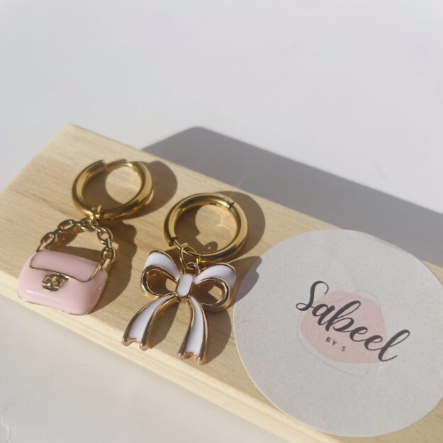 Boucles d'oreilles charms sac et noeud