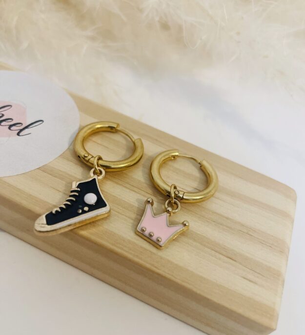 Boucles d'oreilles charms basket et couronne